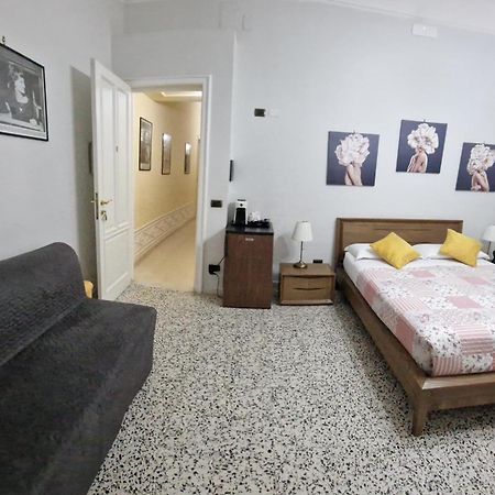 Vittoria Guest House Battipaglia Extérieur photo
