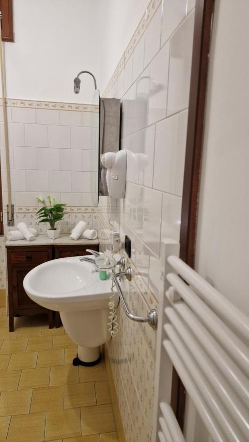 Vittoria Guest House Battipaglia Extérieur photo