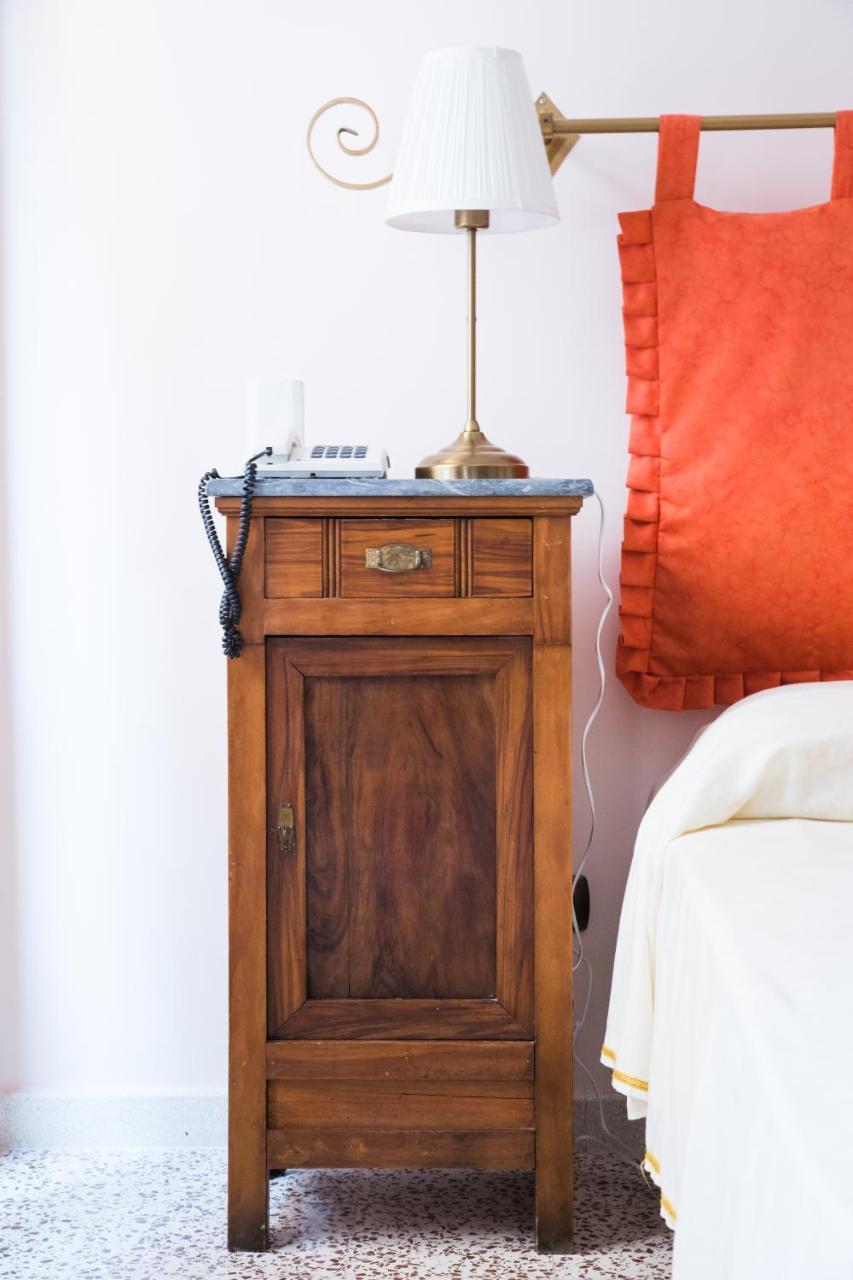 Vittoria Guest House Battipaglia Extérieur photo