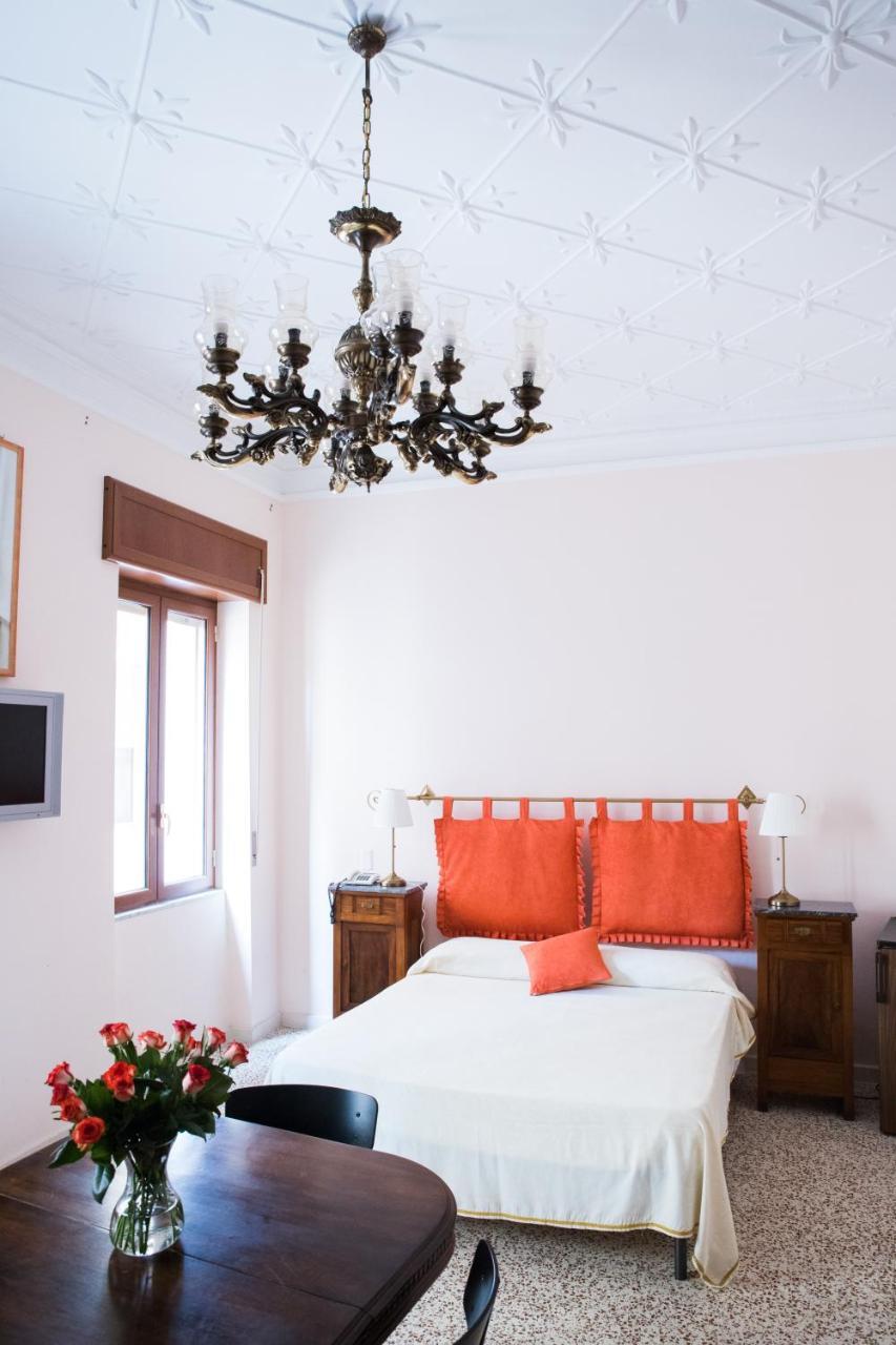Vittoria Guest House Battipaglia Extérieur photo